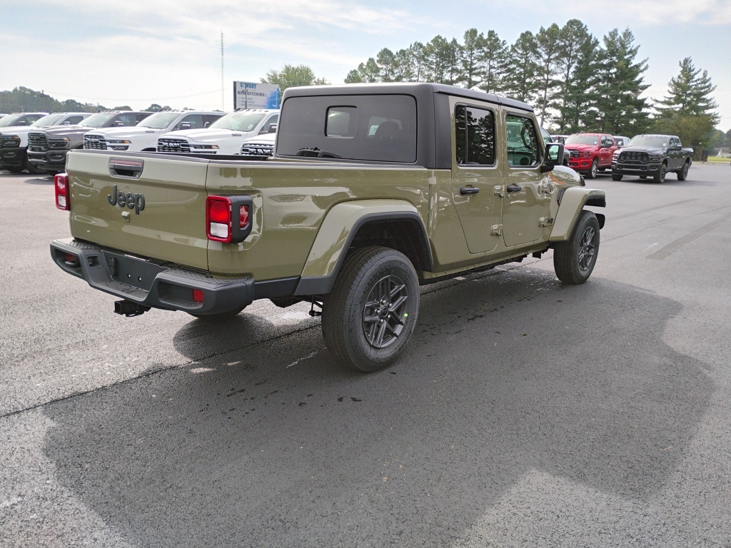 2025 Jeep Gladiator Sport S photo 5