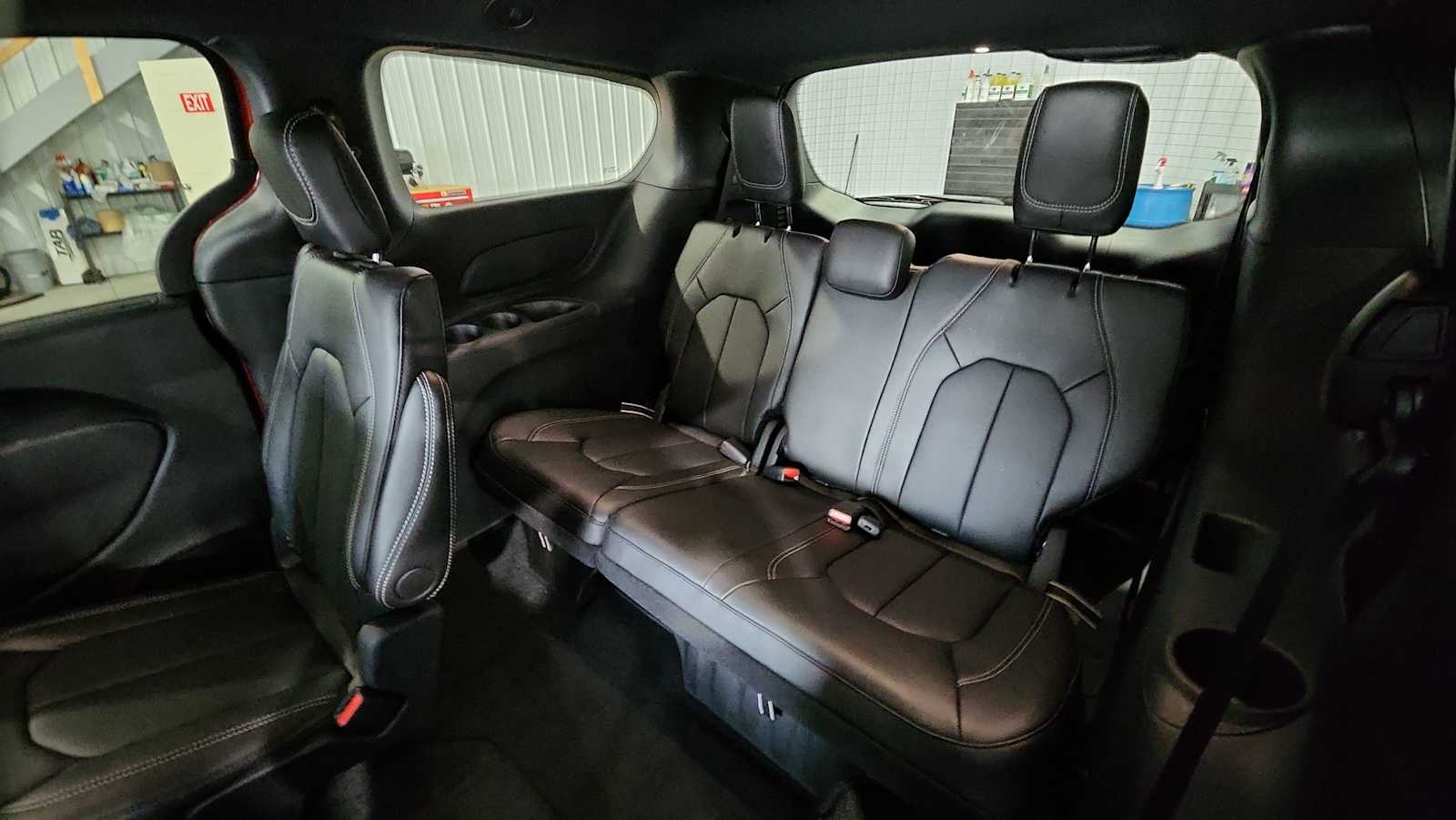 2026 Chrysler Pacifica photo 25