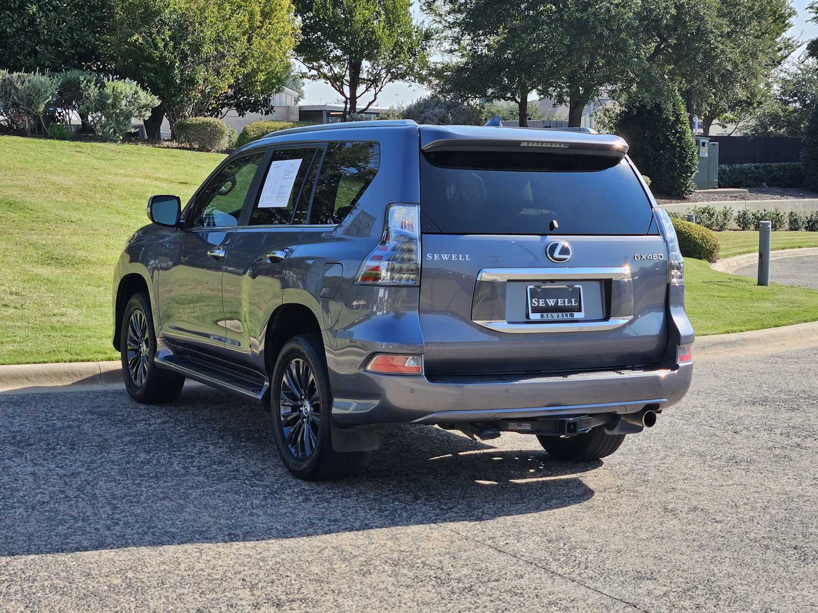 2021 Lexus GX 460 Premium photo 3