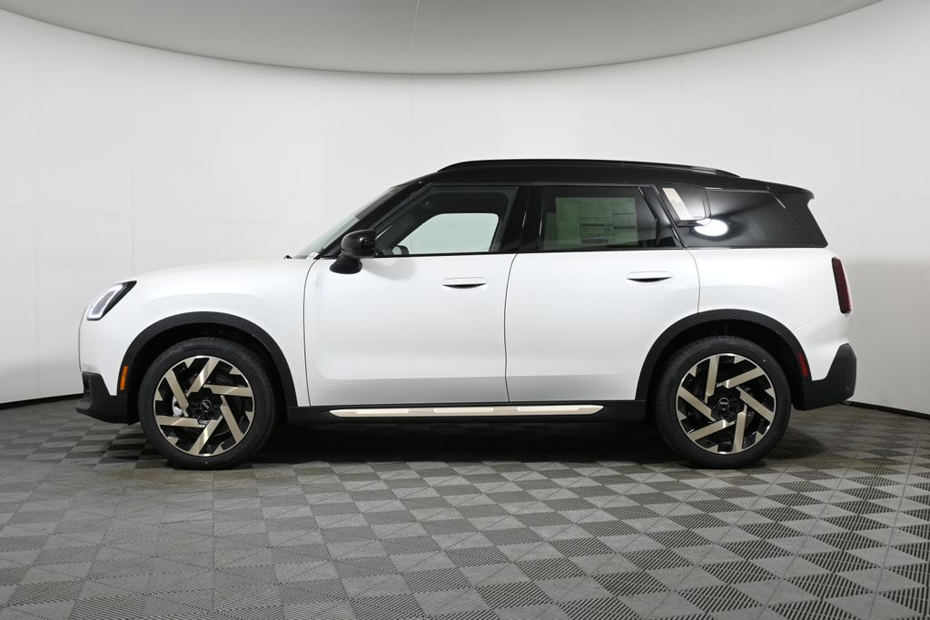 2025 Mini Countryman S ALL4 photo 2
