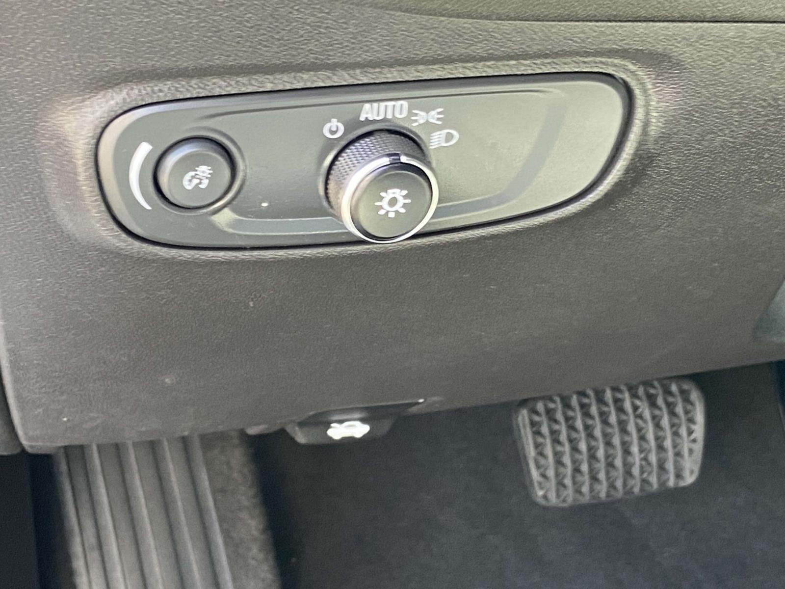 2023 Chevrolet Equinox LT photo 9