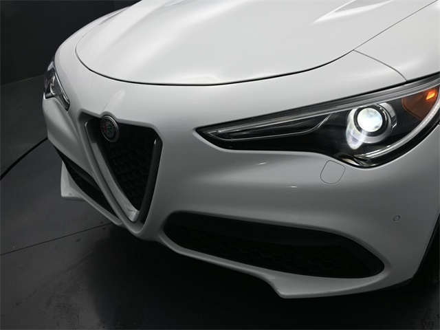 2022 Alfa Romeo Stelvio Ti photo 12