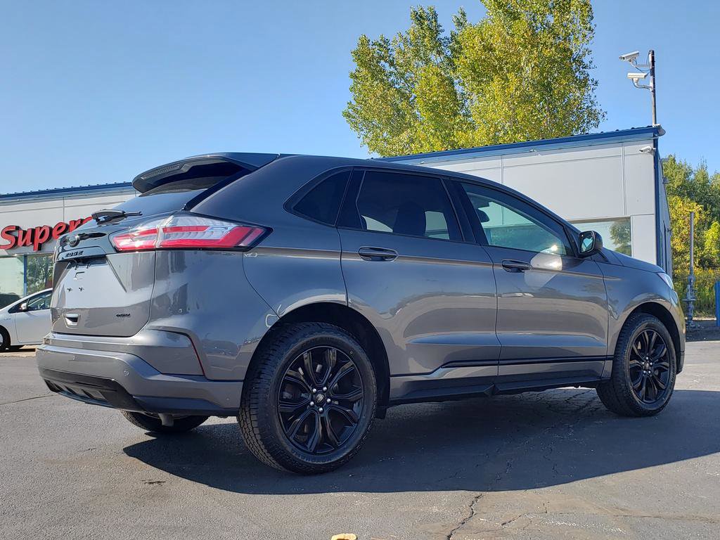 2022 Ford Edge SE photo 7
