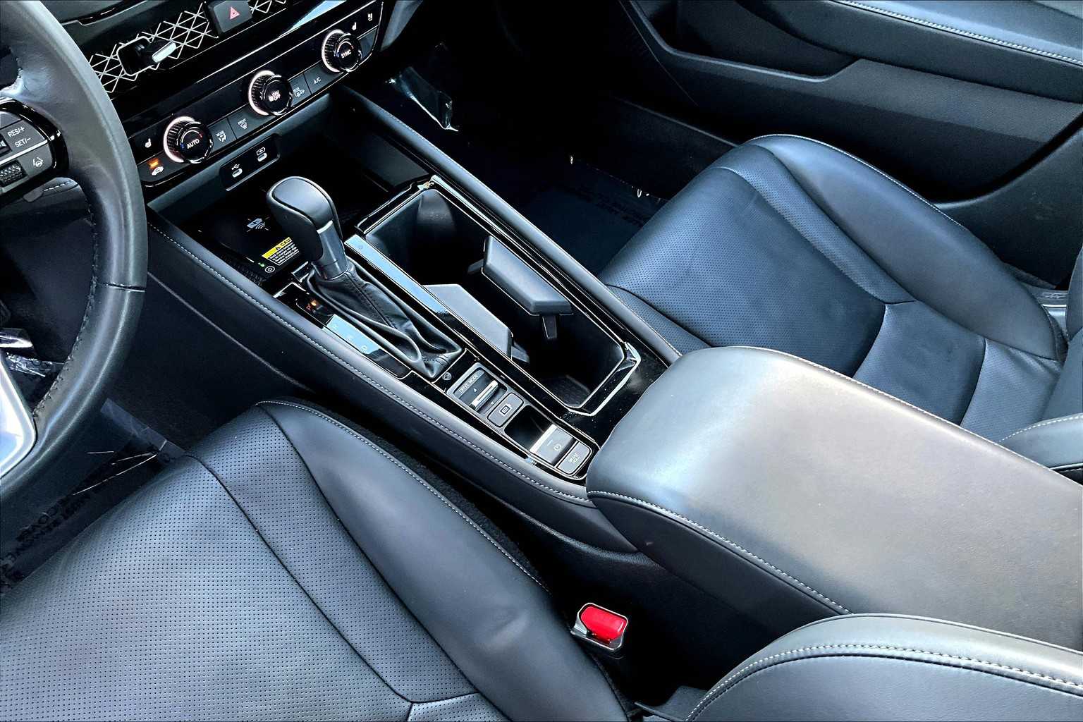 2024 Honda Accord Hybrid Touring photo 15
