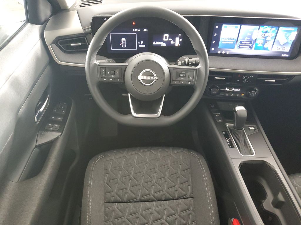 2026 Nissan Kicks SV photo 13