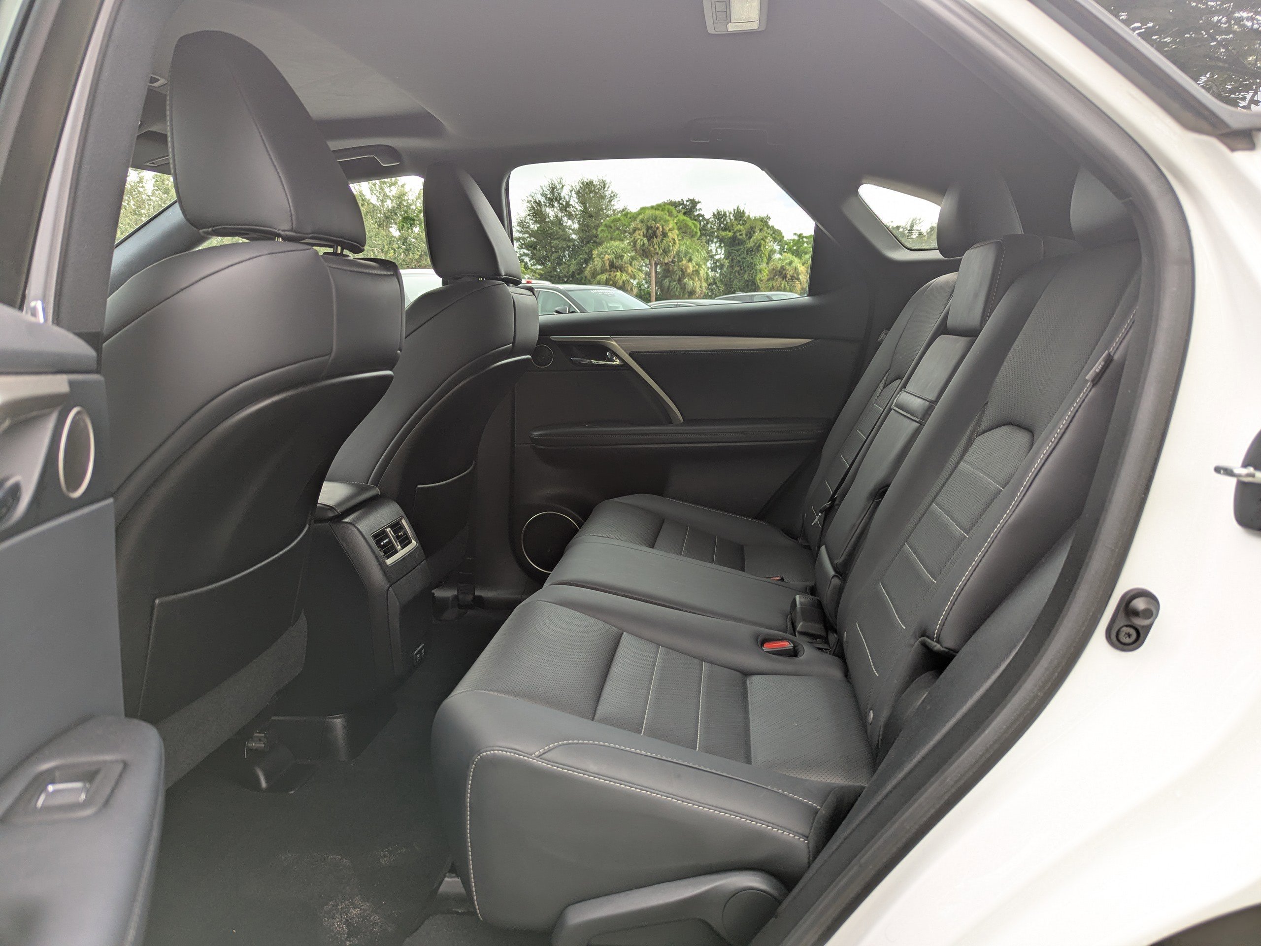 2022 Lexus RX F SPORT photo 19