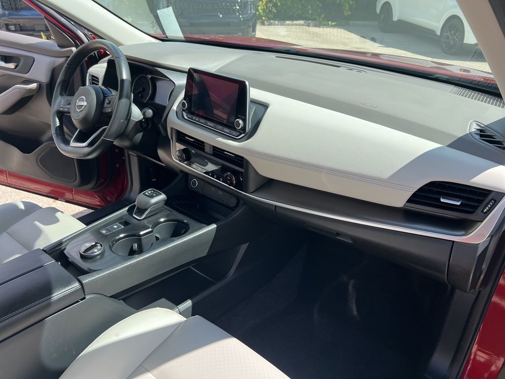 2023 Nissan Rogue SV photo 21
