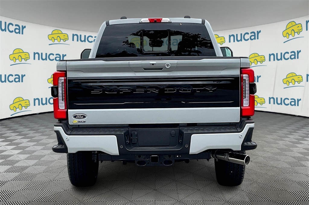 2025 Ford F-350 photo 2