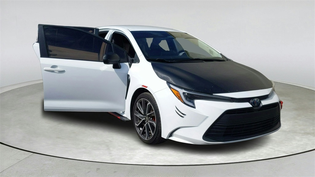 2024 Toyota Corolla Hybrid LE photo 8