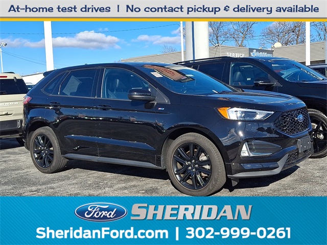 2023 Ford Edge ST-Line's photo
