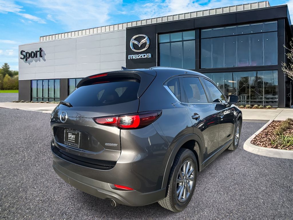 2022 Mazda CX-5 2.5 Select photo 2
