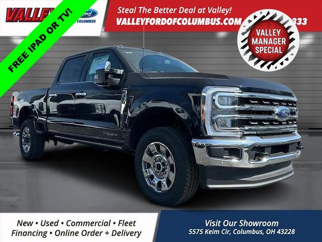 2025 Ford F-350 Super Duty Lariat's photo