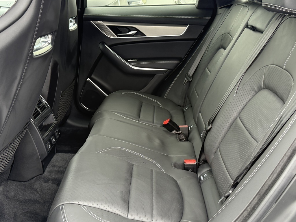 2026 Jaguar F-PACE P250 R-Dynamic S photo 19