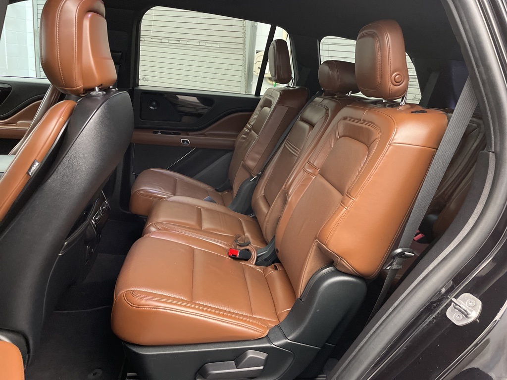 2020 Lincoln Aviator Reserve photo 17