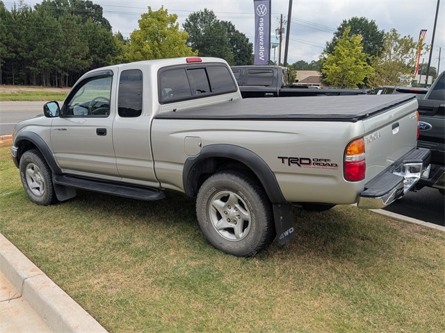 2003 Toyota Tacoma Base photo 3