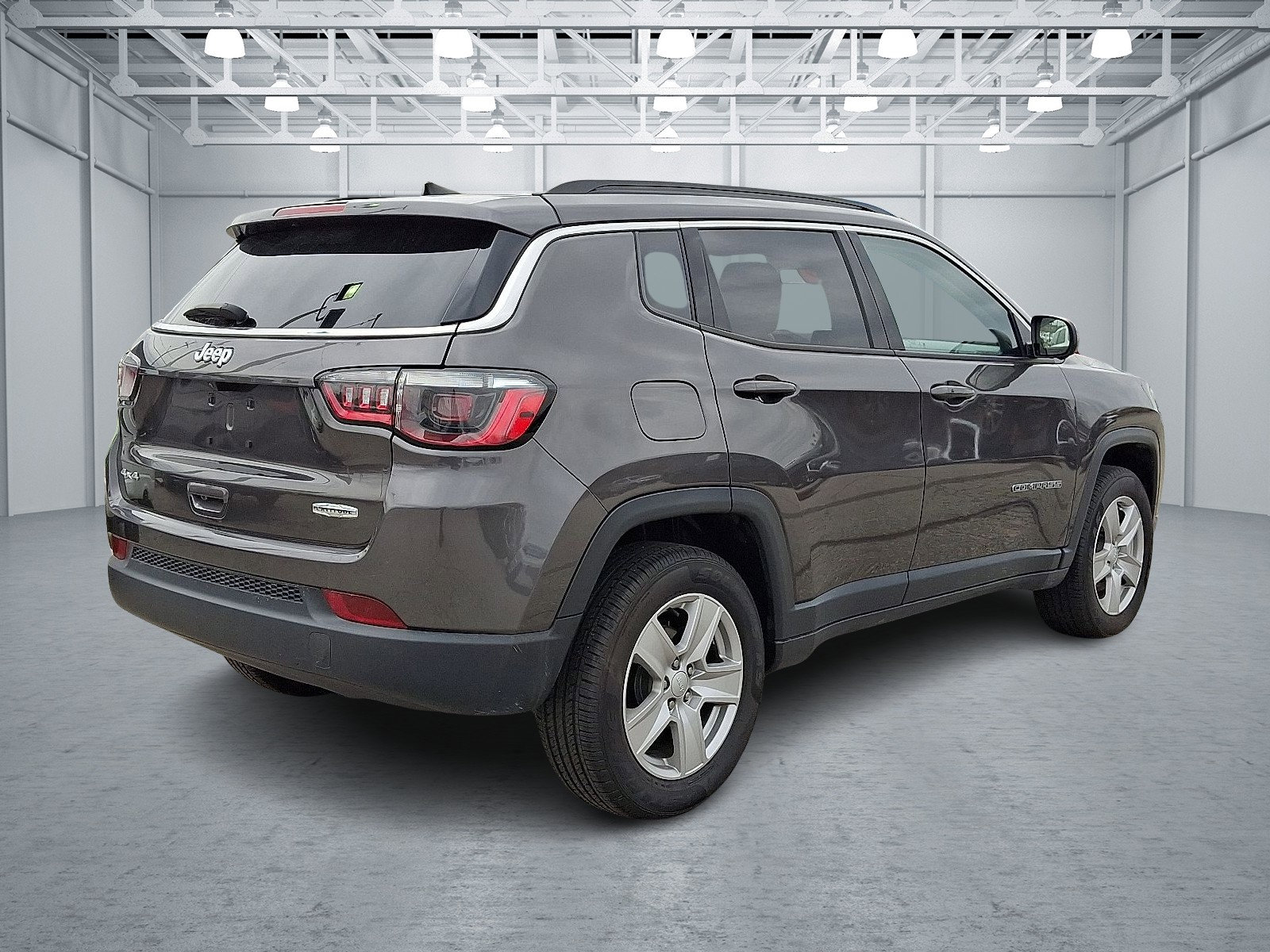 2022 Jeep Compass Latitude photo 3