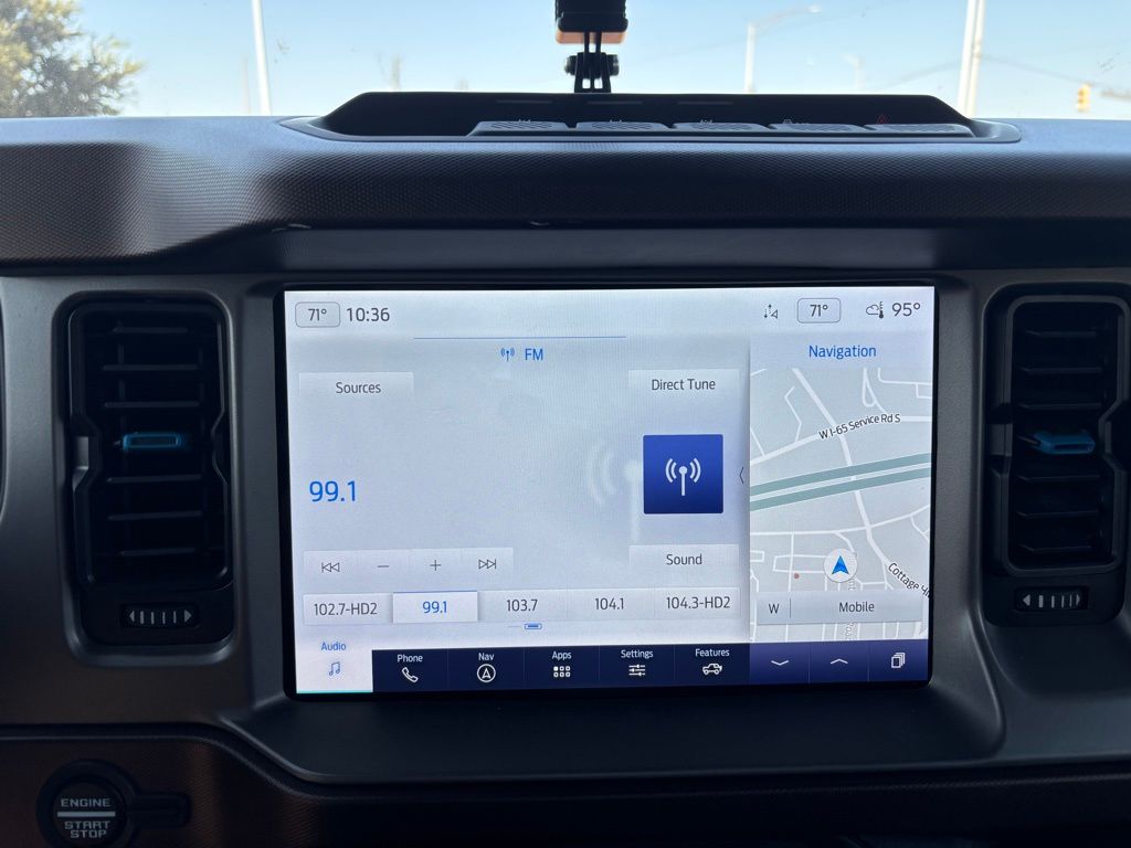 2022 Ford Bronco Outer Banks photo 5