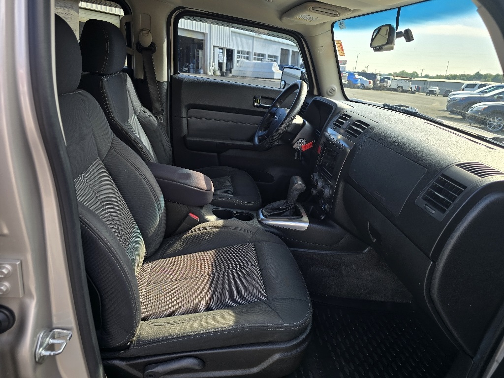 2009 Hummer H3 Base photo 13