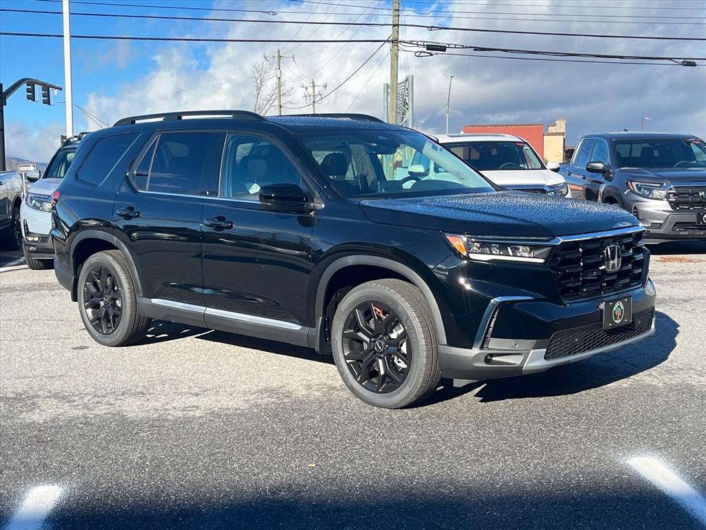2025 Honda Pilot Touring's photo