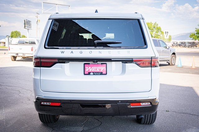 2025 Jeep Wagoneer Base photo 9