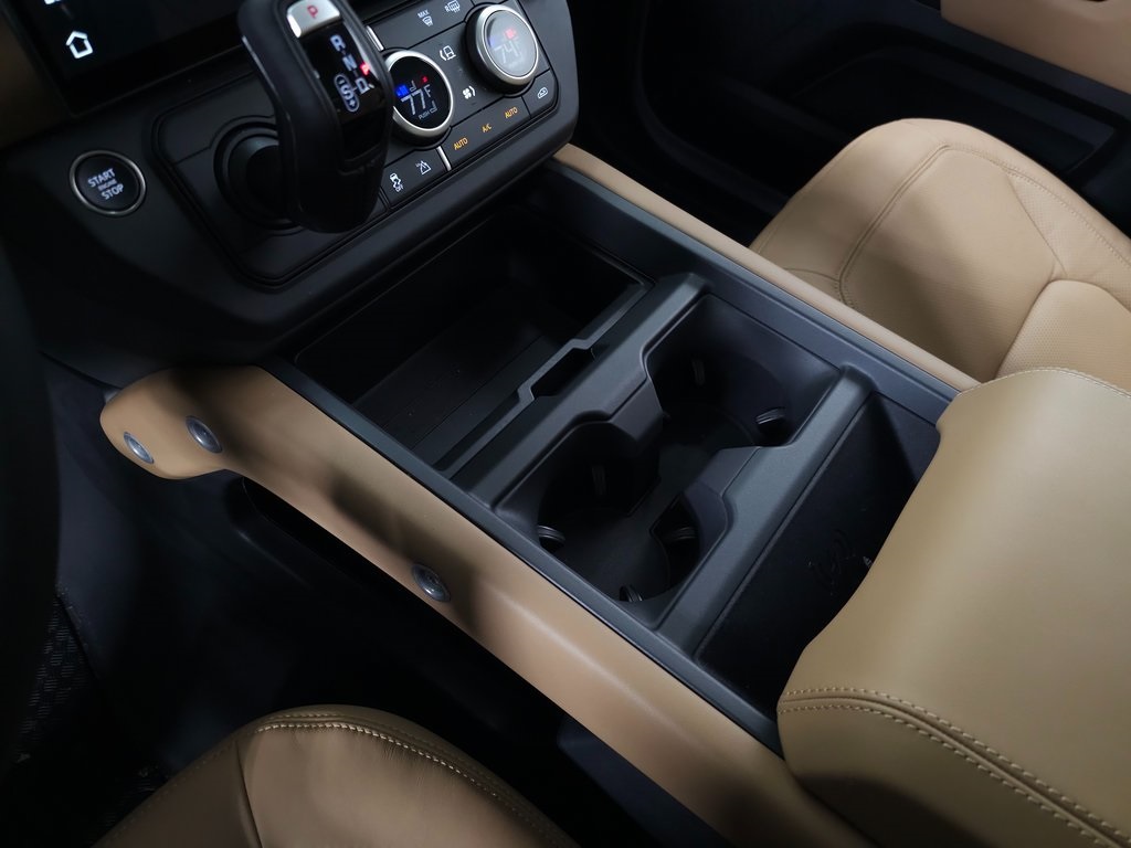 2026 LAND ROVER DEFENDER - Image 29