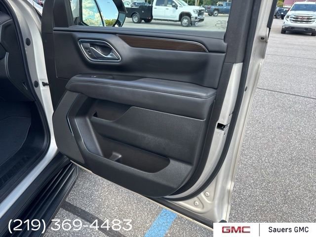 2022 Gmc Yukon SLE photo 27