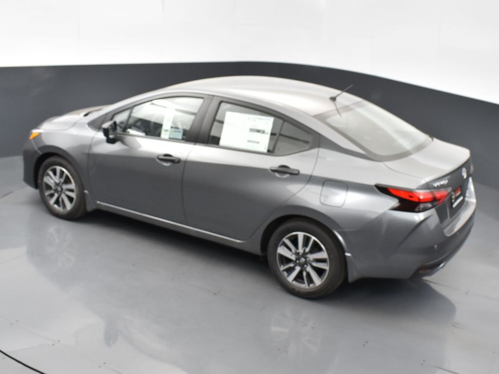 2025 Nissan Versa 1.6 S photo 39