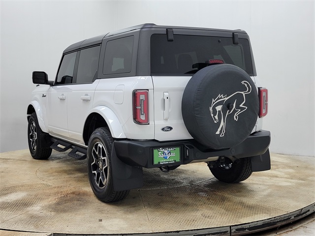 2023 Ford Bronco Outer Banks photo 7