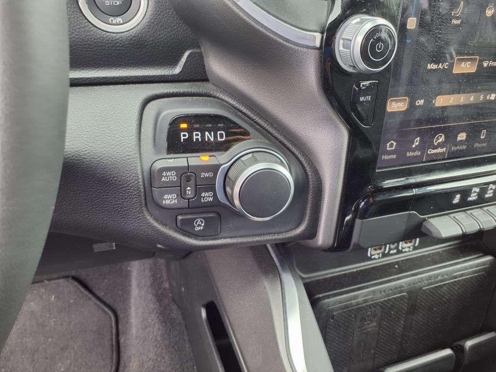 2025 Ram 1500 Big Horn photo 13