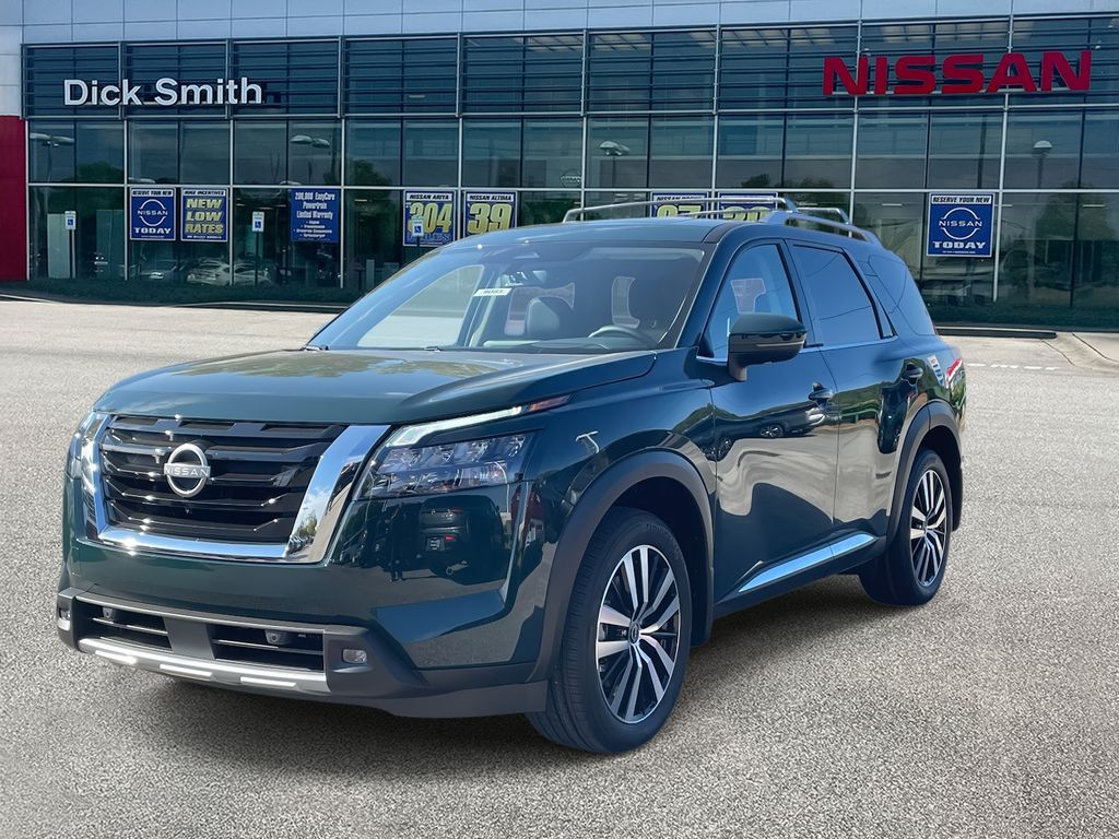 2025 Nissan Pathfinder Platinum photo 3