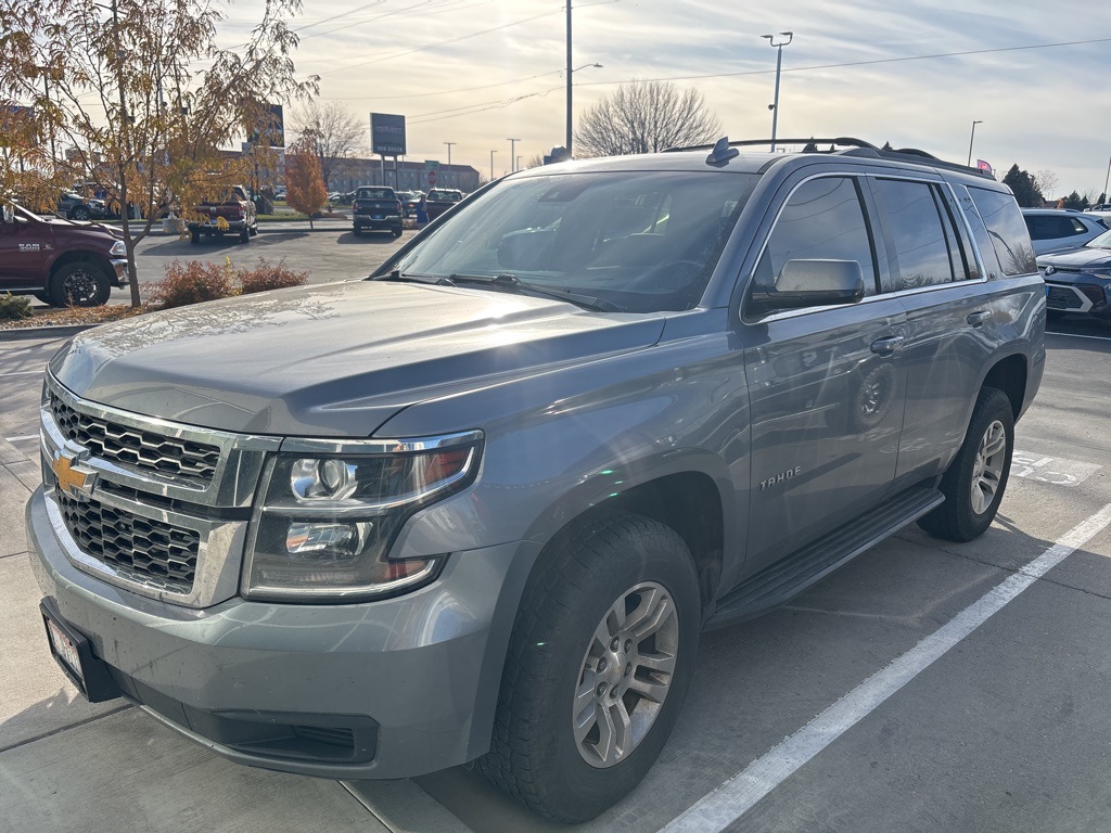 2020 Chevrolet Tahoe LT photo 2