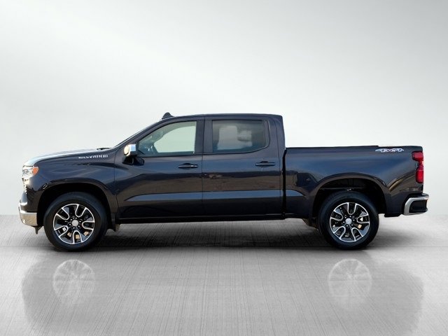 2022 Chevrolet Silverado 1500 LT photo 7