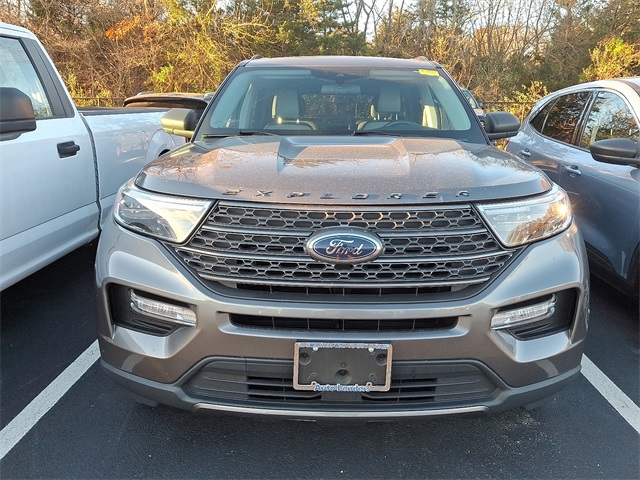 2021 Ford Explorer XLT photo 2