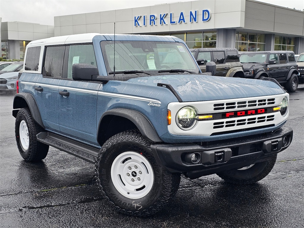 2025 Ford Bronco 4-Door Heritage Editon's photo