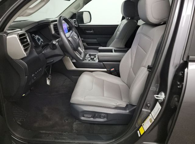 2024 Toyota Tundra SR5 photo 10