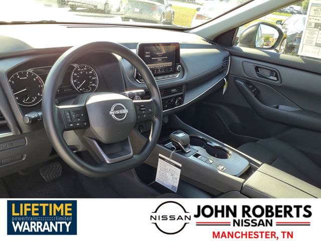 2025 Nissan Rogue S photo 4