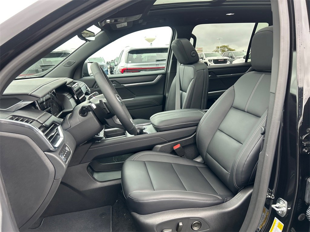 2026 GMC ACADIA - Image 14