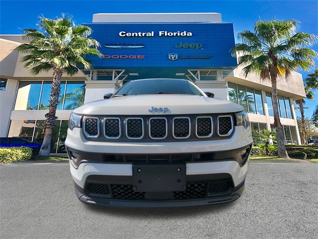 2024 Jeep Compass North Edition Latitude photo 3