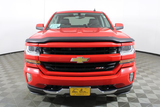 2016 Chevrolet Silverado 1500 LT photo 2
