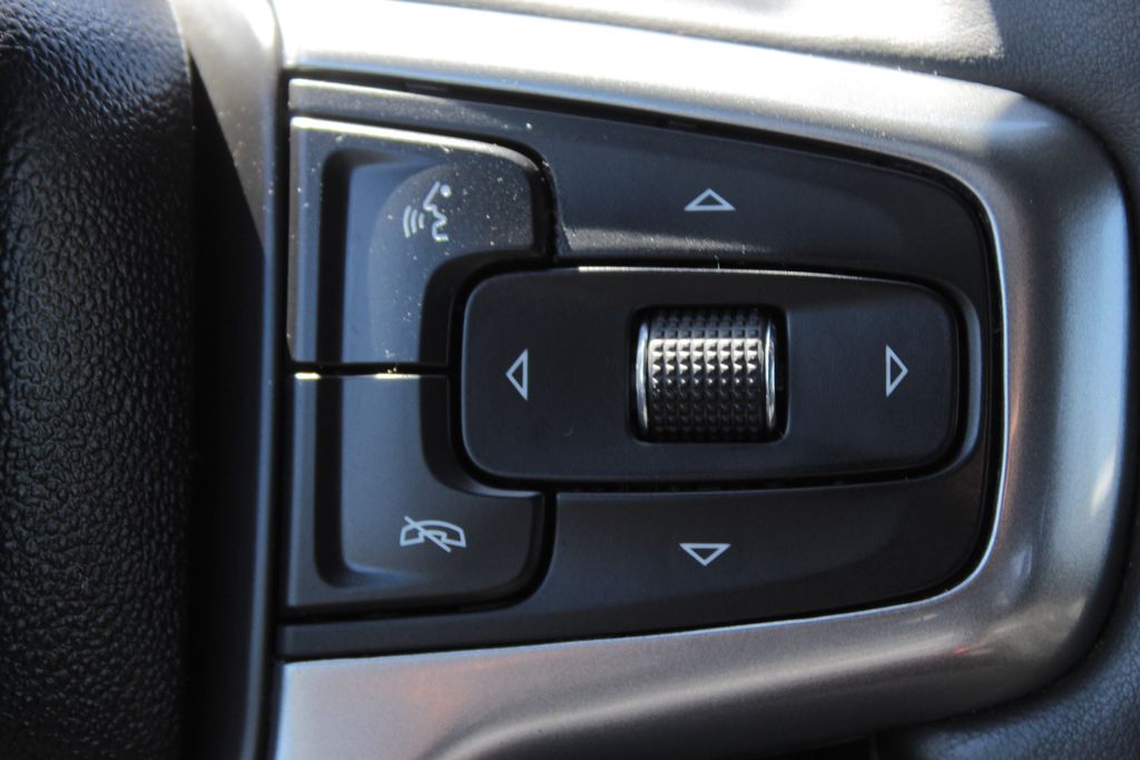 2024 Chevrolet Silverado 1500 LT photo 27