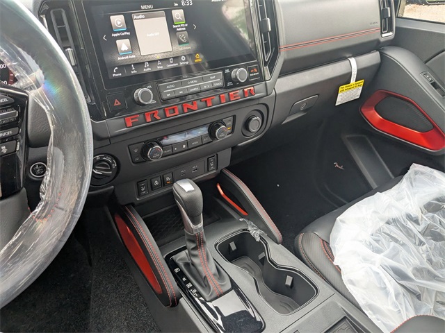 2025 Nissan Frontier PRO-4X photo 12