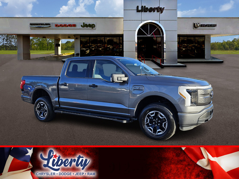 2023 Ford F-150 Lightning XLT