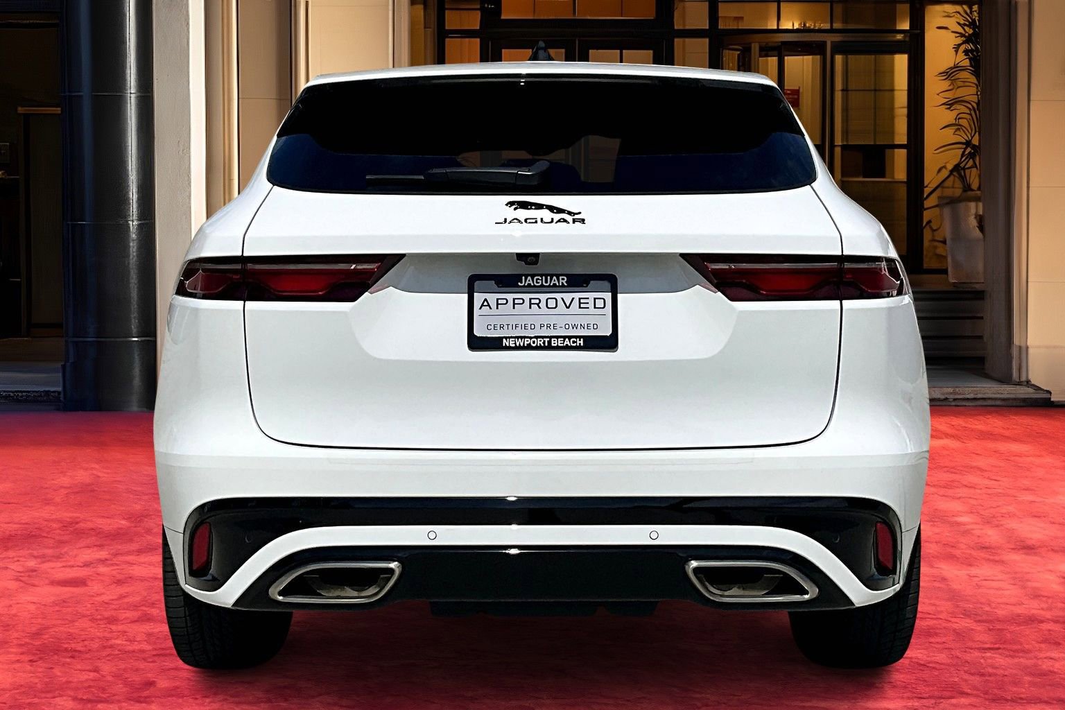 2024 Jaguar F-PACE P400 R-Dynamic S photo 3