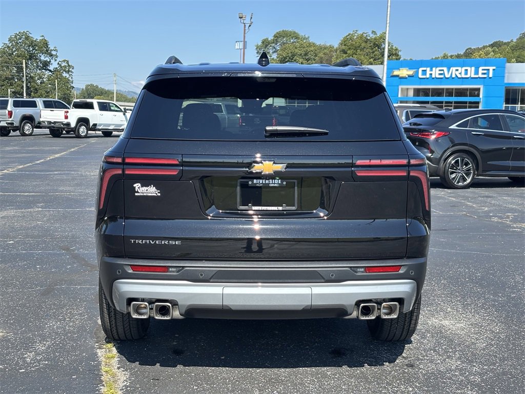 2026 Chevrolet Traverse photo 7