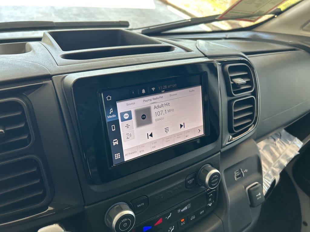 2023 Ram ProMaster 3500 Window Van photo 3