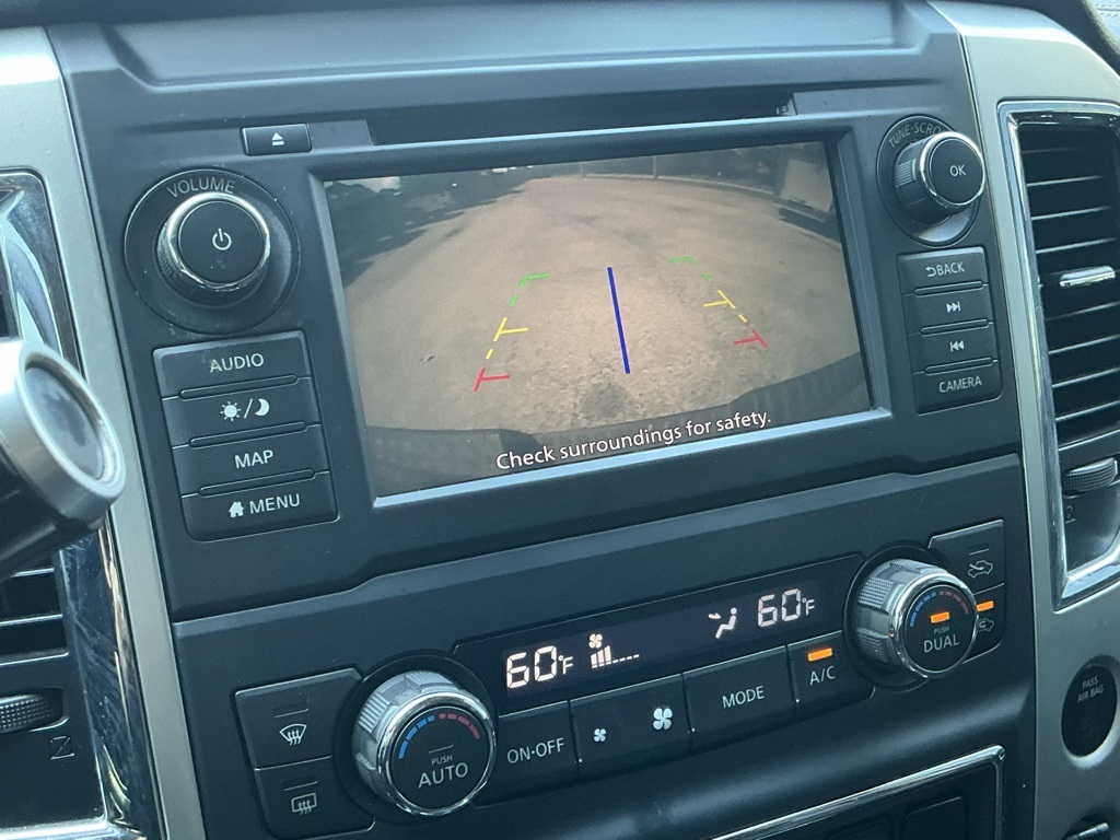 2019 Nissan Titan SL photo 17