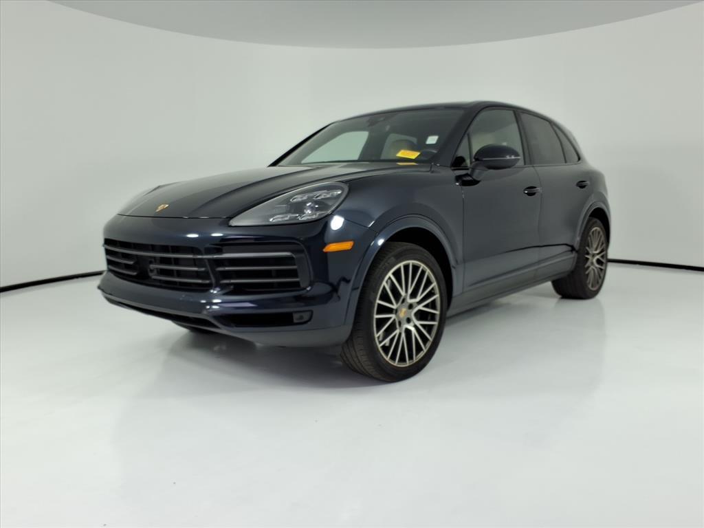 2023 Porsche Cayenne Base's photo
