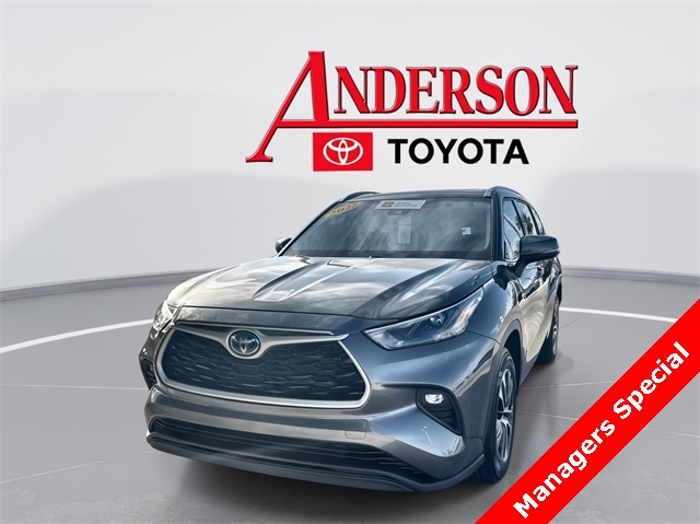 2022 Toyota Highlander XLE's photo