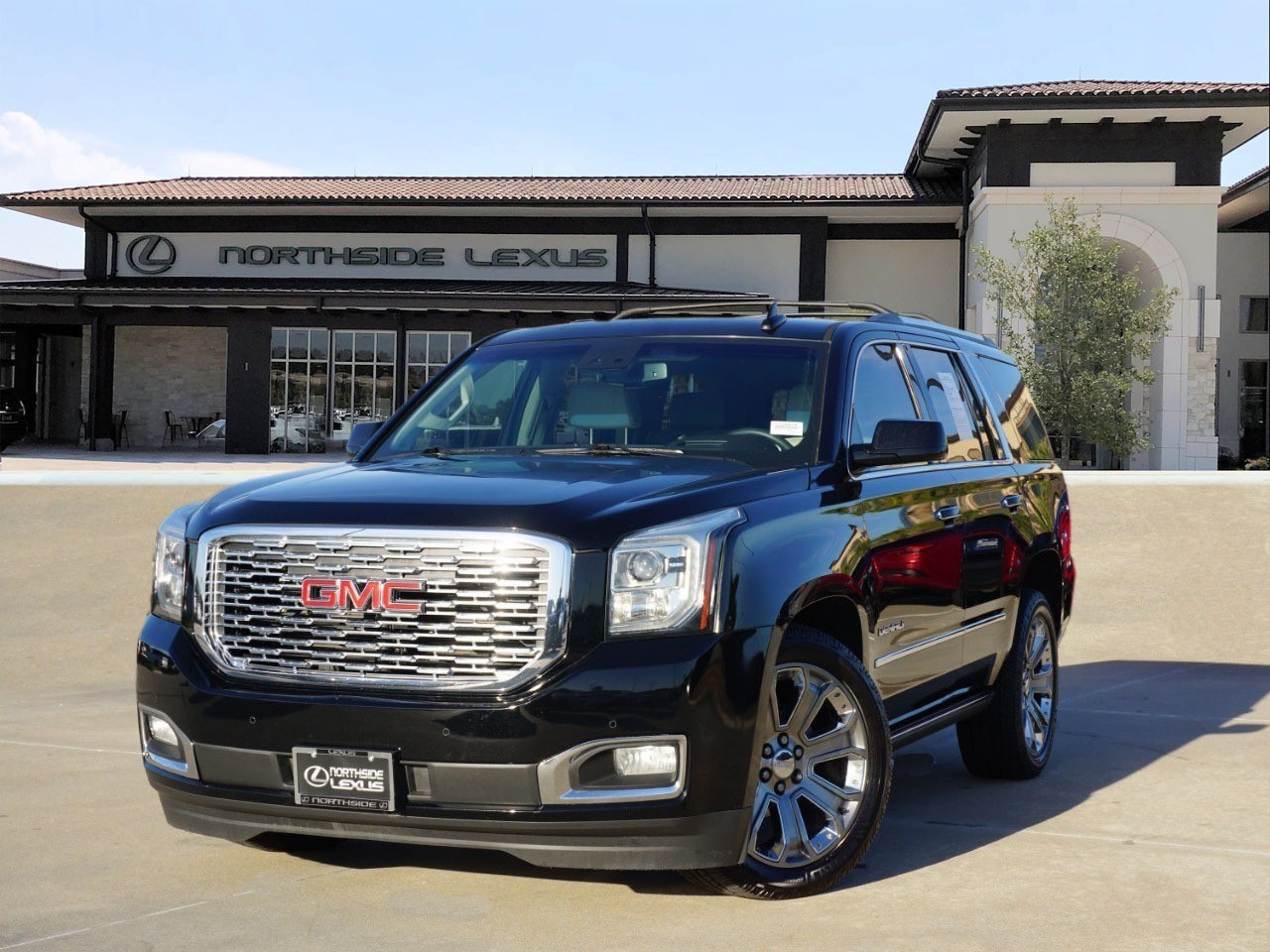 2018 GMC Yukon Denali's photo