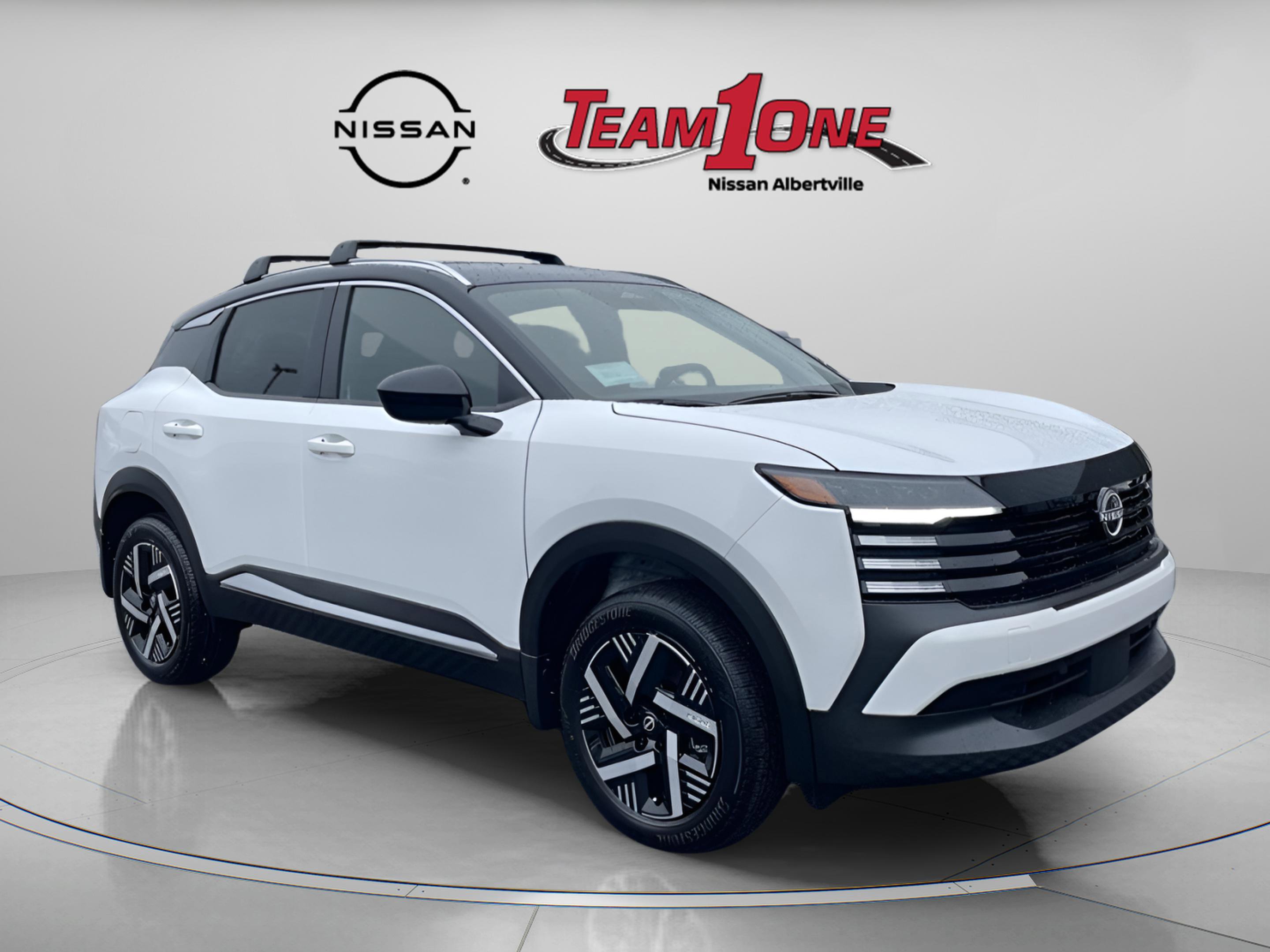 2026 Nissan KICKS SV's photo